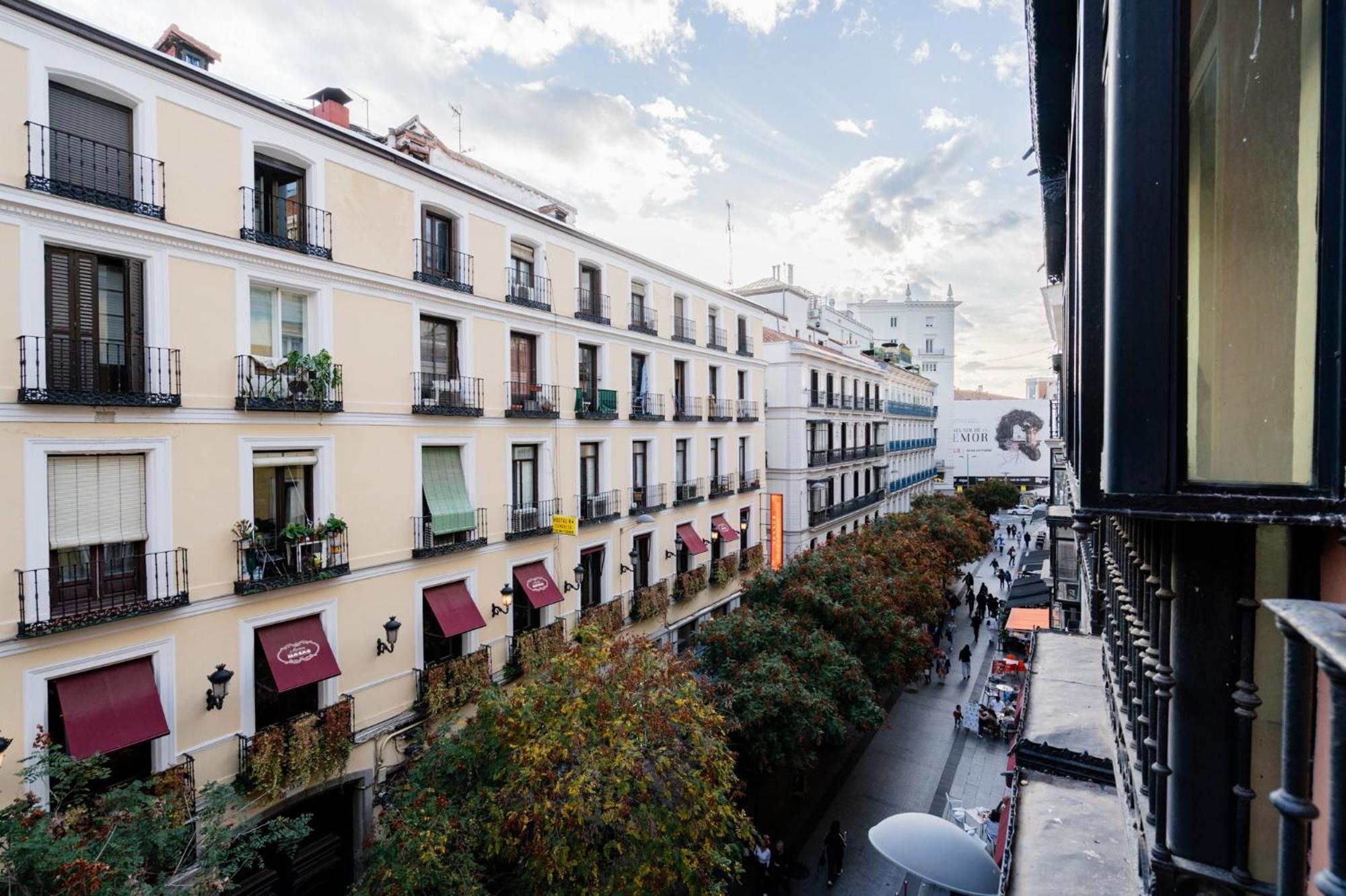 Los Preciados De Callao Apartment Madrid Exterior photo